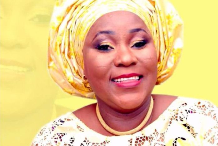 Lagos LG Chairman celebrates birthday with inmates in Kirikiri prison