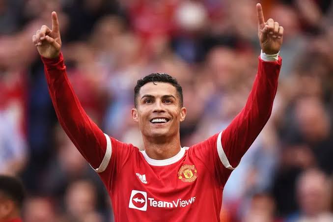 Chelsea want Manchester United forward Cristiano Ronaldo