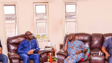 Obaseki, others commiserate with family over passing of Dennis Evbuomwan