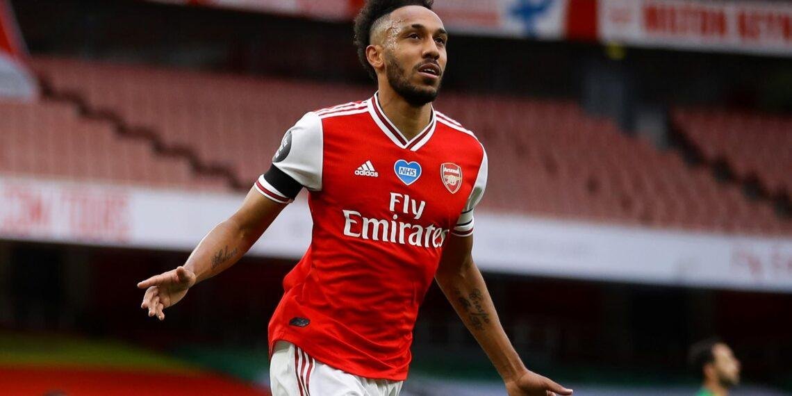 Barcelona officially signs Aubameyang on a free transfer