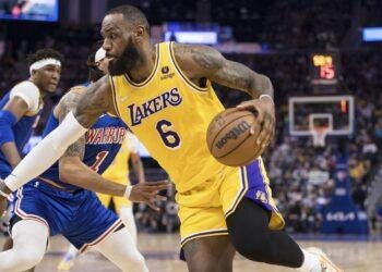 NBA: LeBron James breaks record for most combined points in regular season and playoffs