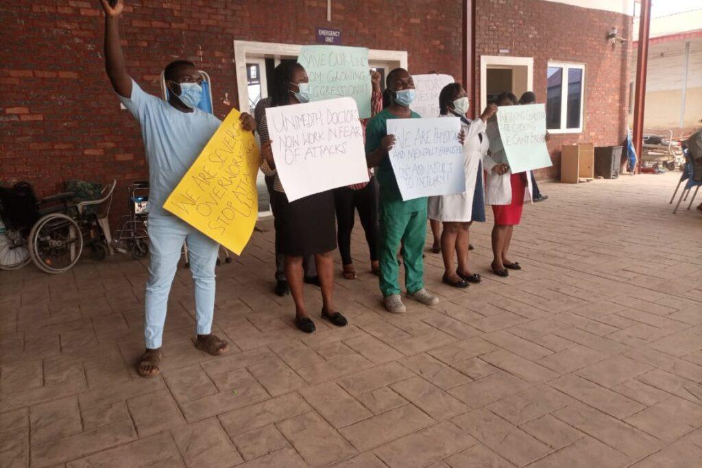 Doctors Protest Assault of Colleague in Ondo