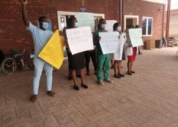 Doctors Protest Assault of Colleague in Ondo