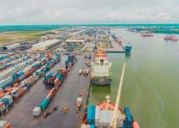 Distressed vessel moved off federal ocean terminal Onne