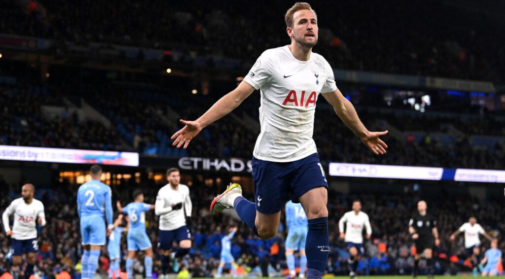 Superb Harry Kane blows Premier League title open