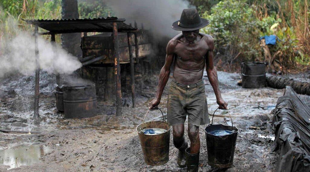 Crude Oil Theft: Tension In Bayelsa Communities As Gunmen Gives Traditional Rulers Option Of Allegiance Or Death