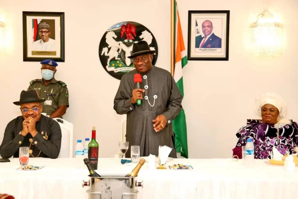 A'Ibom @35: Jonathan, Diri hail Emmanuel as 14 persons get award