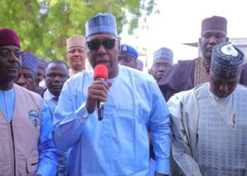 Zulum vows fair distribution of FG's 37,000 bags of grains to Borno
