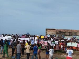 Thousands of residents staged a peaceful protest in Ayetoro Community in oil-rich Ilaje council of Ondo State