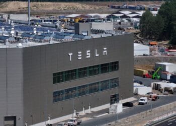 German police deploy at Tesla protest camp amid ongoing construction