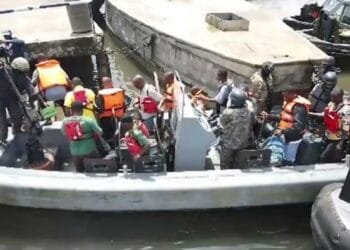 Navy nabs suspected smugglers, seizes Speed Boat carrying 350kg of Fertilizer in Akwa Ibom