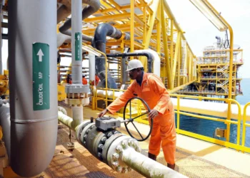 Rivers crisis may worsen Nigeria economic woes as group threatens to attack oil installations
