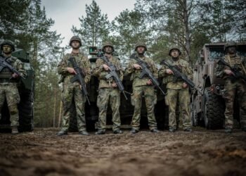 Special mission to NATO's eastern flank on track, says German general Huber