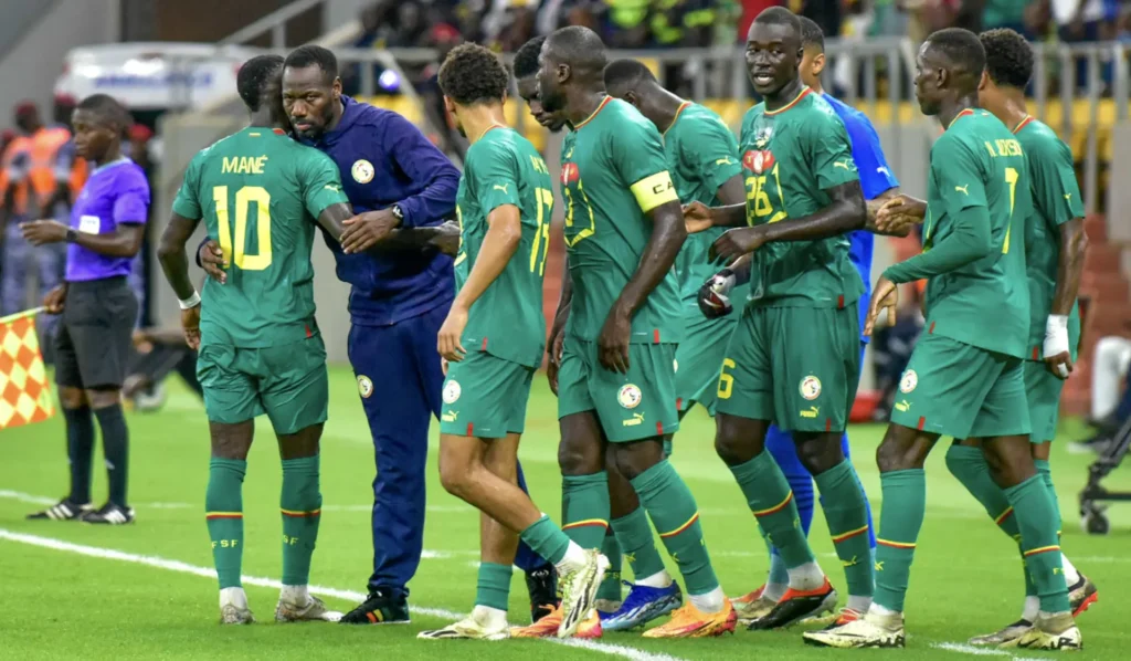 Senegal grab late winner in challenging Burkina Faso battle
