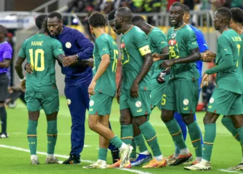 Senegal grab late winner in challenging Burkina Faso battle