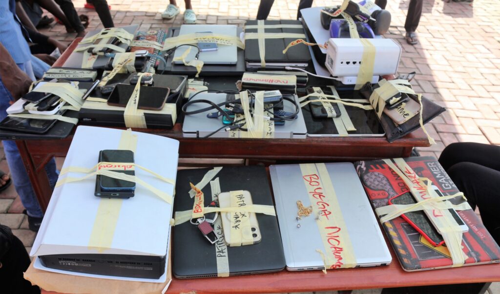 EFCC cracks down on internet fraud, 23 suspects arrested in Oyo