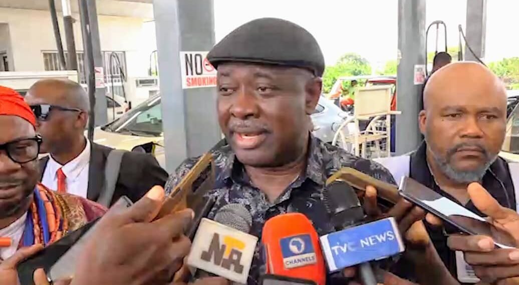 Lokpobiri embarks on random visit to filling stations in Yenagoa, hails deregulation