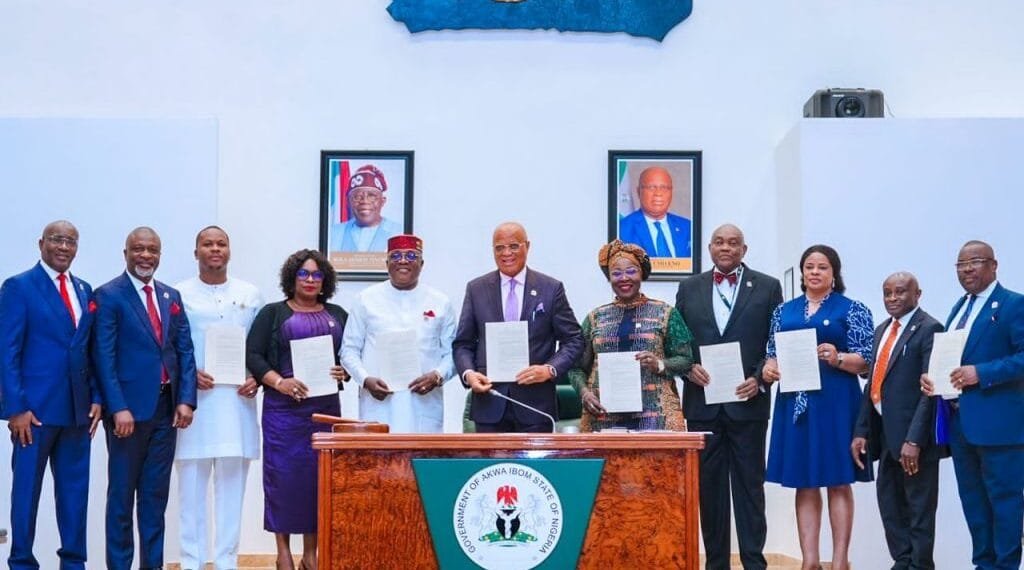 A’Ibom Gov signs ₦955bn 2025 budget into law