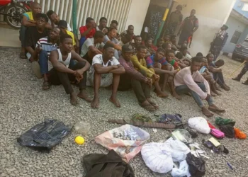 Police arrest 128 hoodlums with dangerous weapons in Lagos