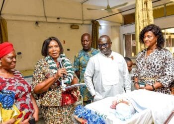 Rivers first Lady welcomes New year babies at UPTH, RSUTH
