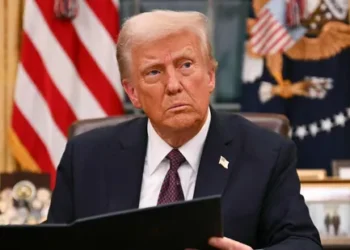 Trump offers millions of federal workers 8 months’ pay to resign