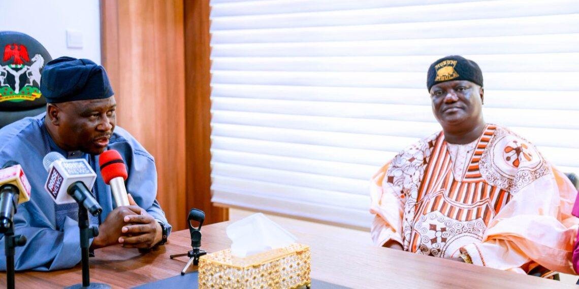 Gov. Fintiri urges Adamawa pilgrims to pray for end to insecurity