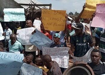Bakassi IDPs threaten legal action over alleged marginalization, mismanagement