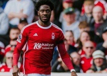 Ola Aina to extend Nottingham Forest's contract