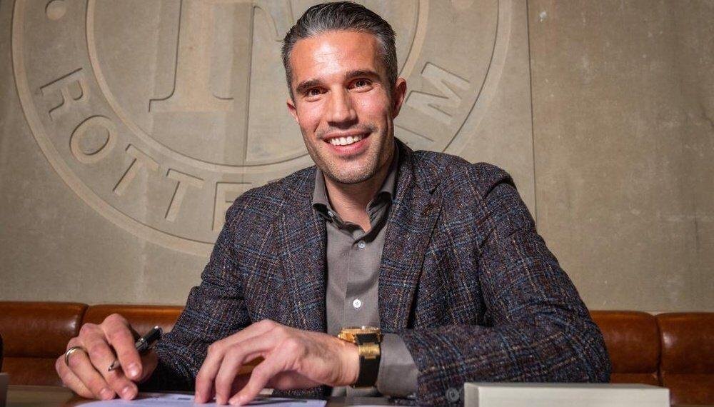 Feyenoord appoint Robin Van Persie