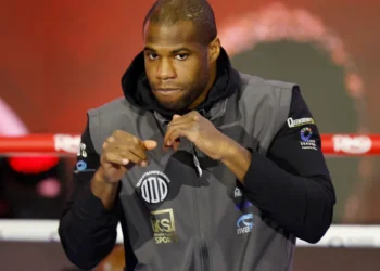 IBF heavyweight boxing champion Dubois withdraws from title defence against Parker