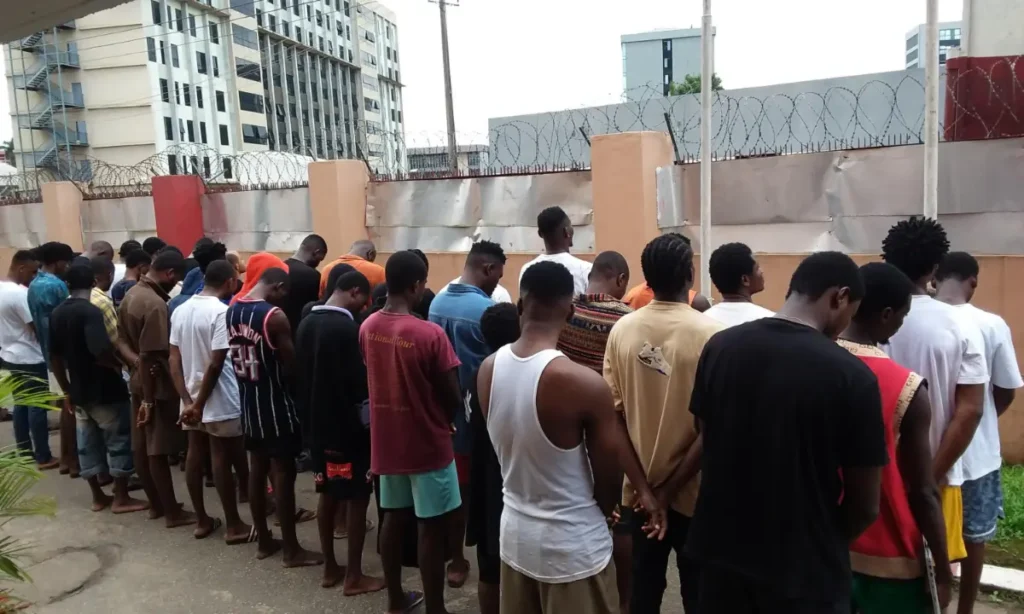 EFCC arrest 30 internet fraud suspects in Asaba