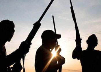 Gunmen disguised as EFCC operatives, abduct 10 Hotel guests in daring midnight raid