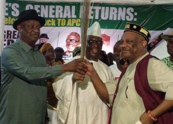Delta APC heavyweights receive Ogboru into party