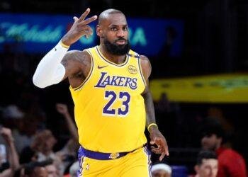 LeBron James makes history as first NBA player to score 50,000 points