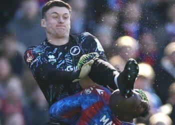 FA seeks further punishment for Millwall's goalkeeper Liam Roberts