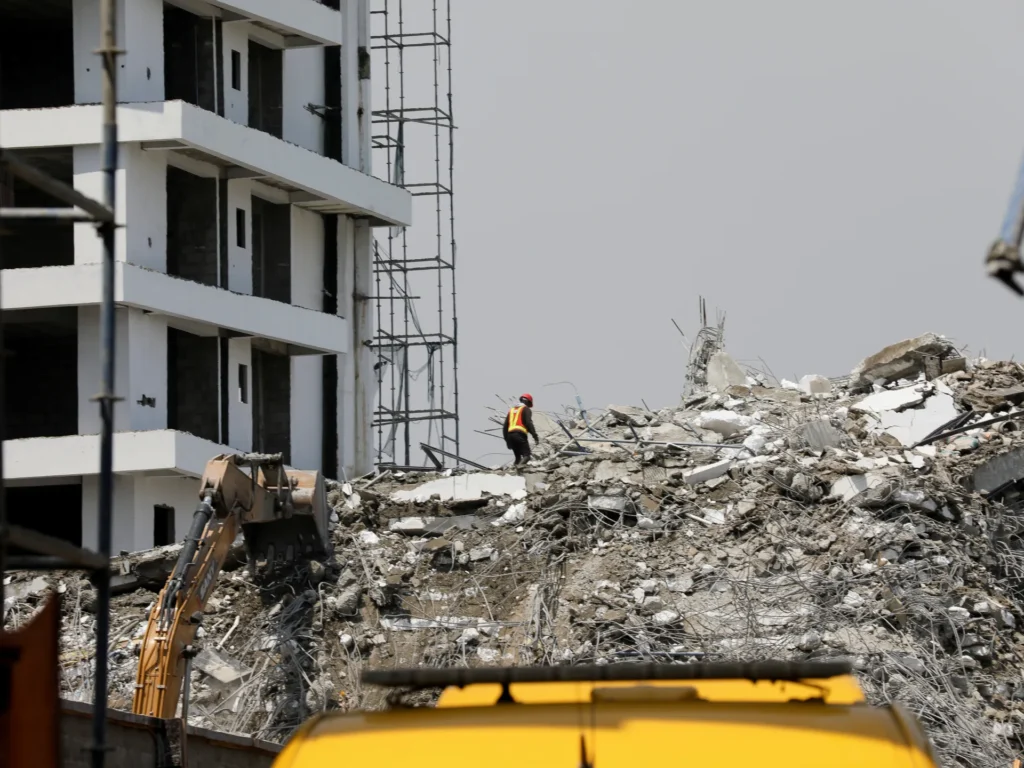 Building under construction collapses in Lagos, 2 rescued alive
