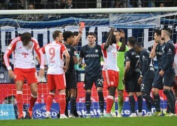 Ola Aina ruled out of crucial Everton clash after Manchester United injury