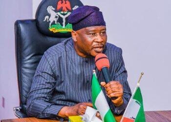 Fintiri urges peace, selflessness during Easter celebrations