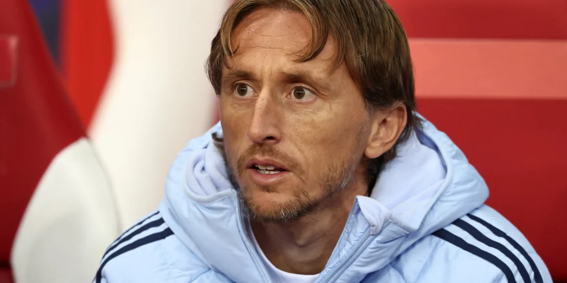 Real Madrid considers allowing Modric to depart for free