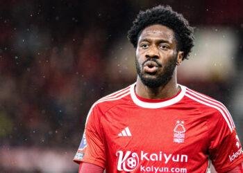 Ola Aina ruled out of crucial Everton clash after Manchester United injury