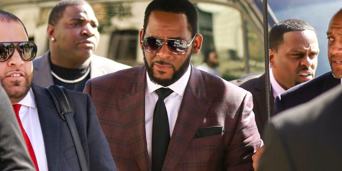 R. Kelly may be set free as Prosecutors move to drop Chicago case