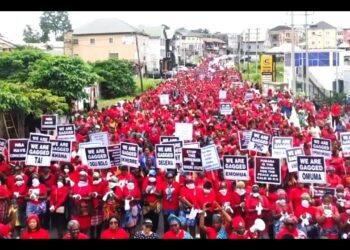 2027: Pro-Fubara protesters want Gov. Fubara as Atiku's running mate