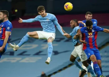 Manchester City trash Crystal Palace 5-2 to go 4th on league table
