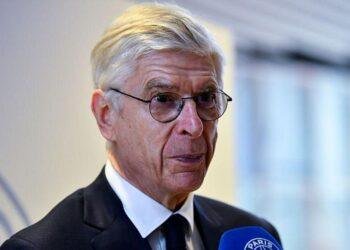 Wenger advocates new offside rule