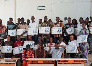 PAP distributes laptops to 663 scholarship beneficiaries