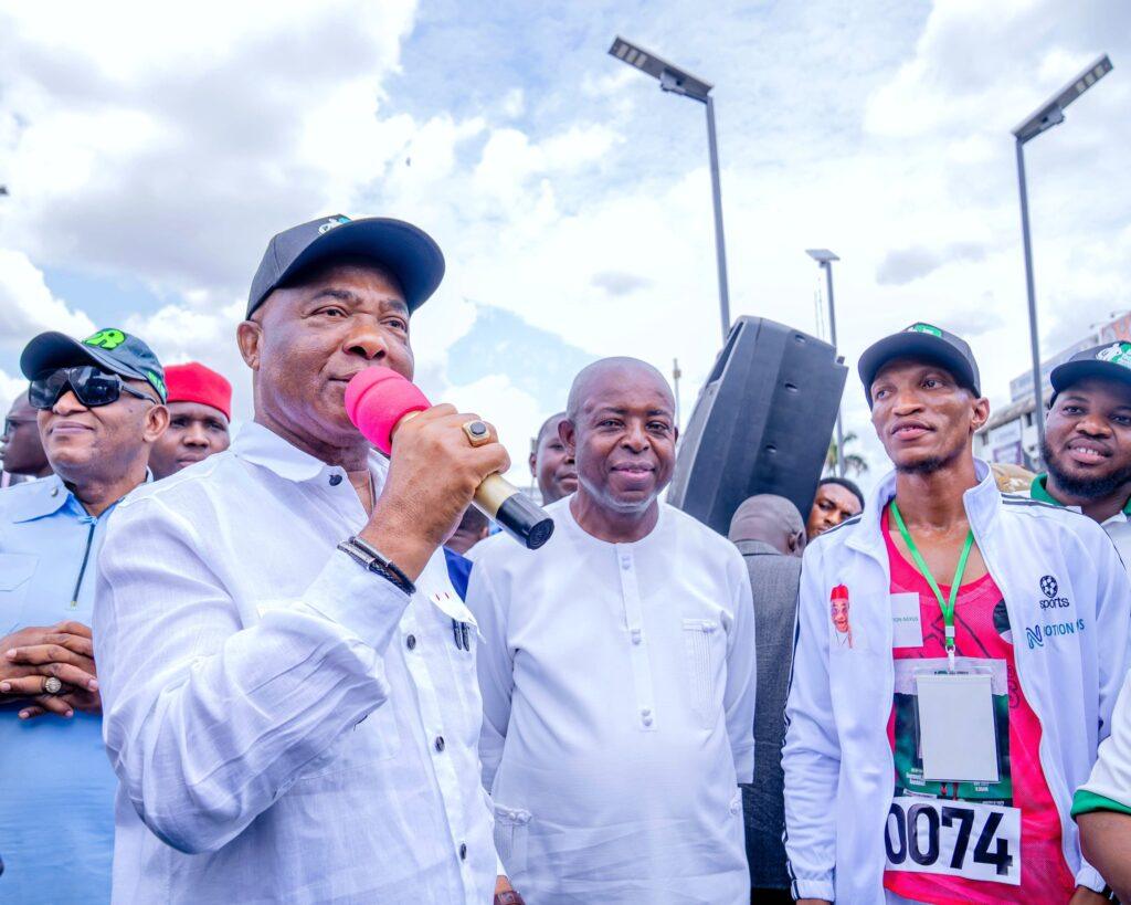Gov. Uzodimma kicks off youth marathon, advocates for peace, unity
