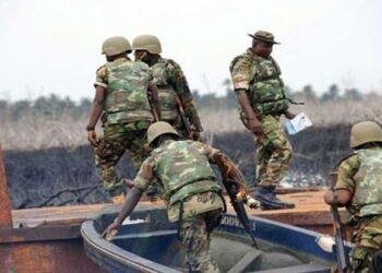 Nigerian Navy cracks down on illegal Refinery, seizes 19,000 liters of stolen crude oil in Rivers