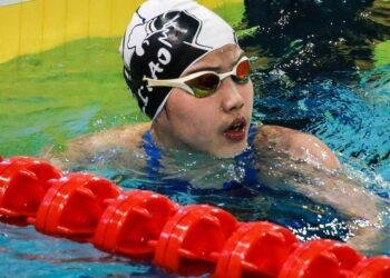 Chinese teen Yu Zidi makes history as fastest age-grade 200m swimmer