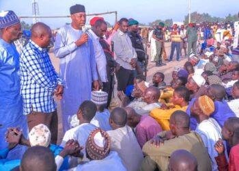 Gov. Zulum to resettle 6,000 IDP families, plans upgrade of correctional facility