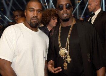 Kanye West shocks fans with all-white look as se shows 7p at Diddy’s Sex trafficking trial in NYC